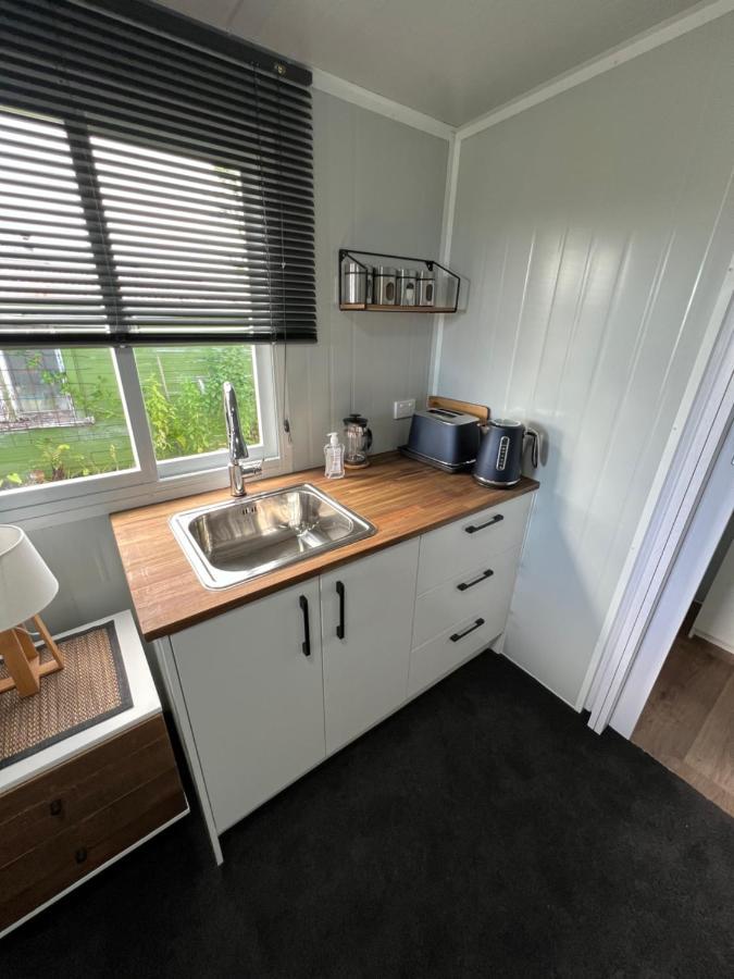 Raglan Seaview Cabin Eksteriør bilde