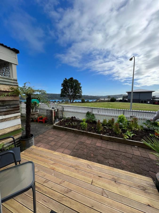 Raglan Seaview Cabin Eksteriør bilde